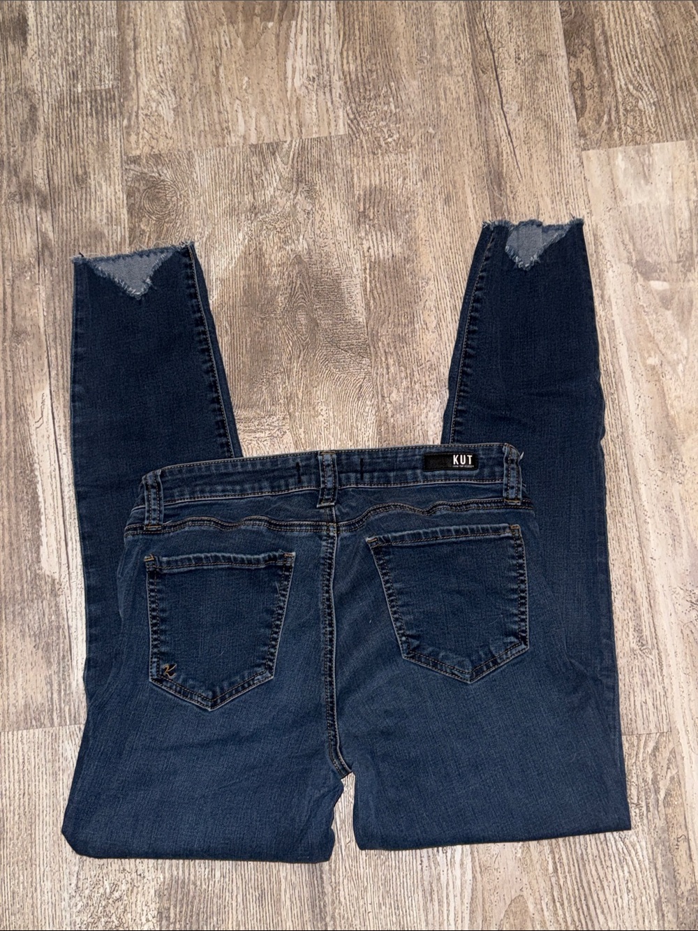 Kut from the Kloth Dark Blue High-Rise Skinny Jeans with Frayed Hem